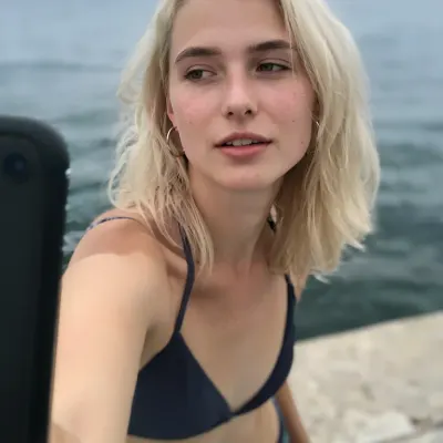 Полина
